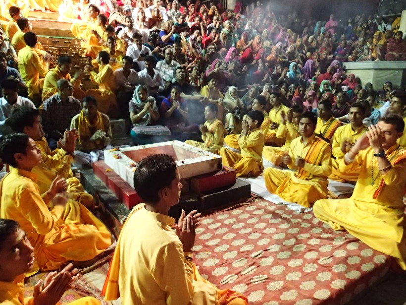 Ganga Aarti At Parmarth Niketan Ashram