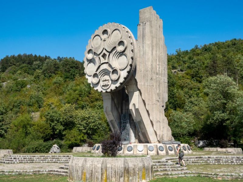 Montenegro 10: Viewpoints, Spomeniks & A&nbsp;Monastery